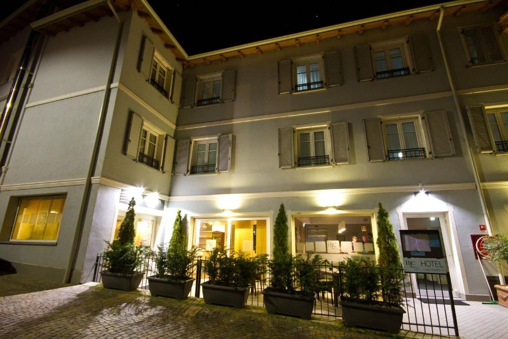 Hotel Lago Di Como Colico Bagian luar foto