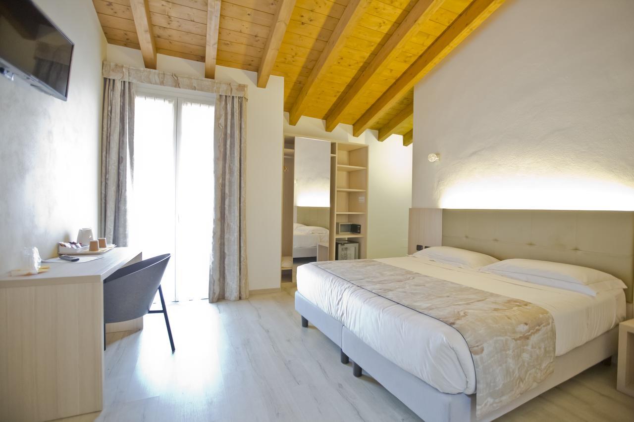 Hotel Lago Di Como Colico Bagian luar foto